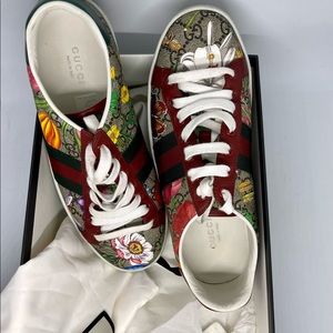 Floral Gucci sneakers $450 or o.b.o.